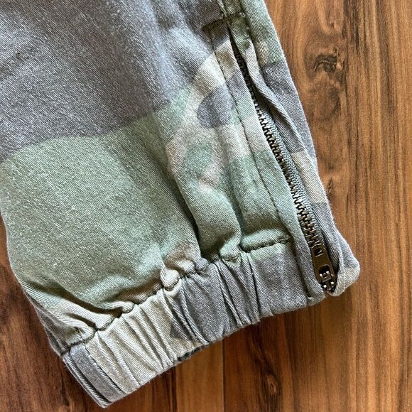 KanCan Green Camouflage Joggers - Picture 5 of 6